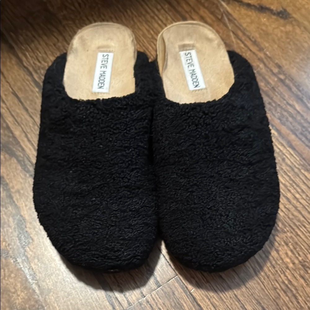 Steve Madden Women’s faux fur slide on Vesa Clog black